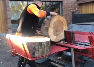12112018 wood splitting 4